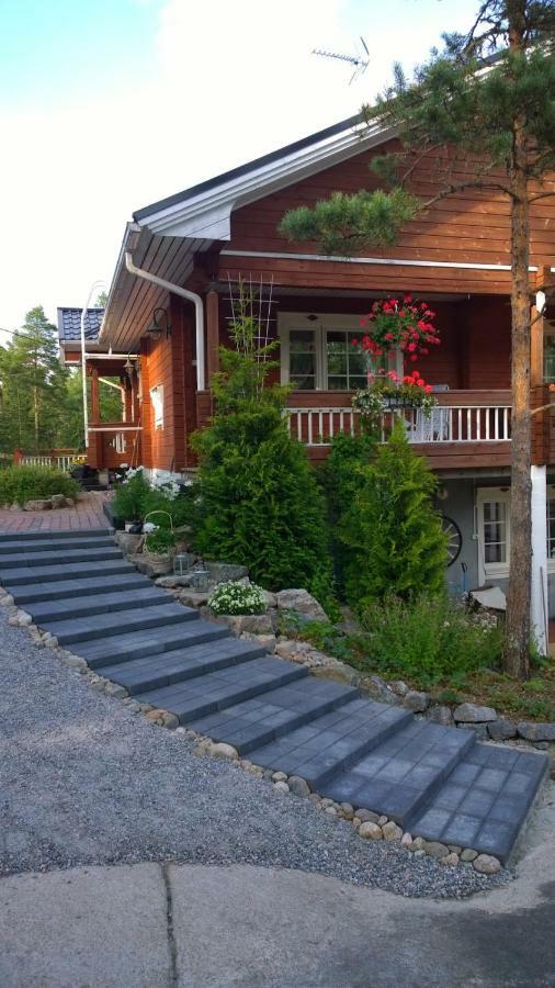 B&B Elaemys Aemmi Sauvo Buitenkant foto